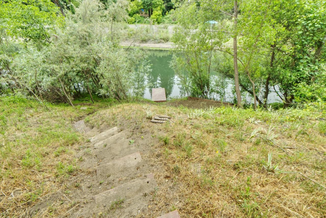 Rivers Breeze Relaxing Riverside Cabin With Private Suite Kayaks Healdsburg Exterior foto